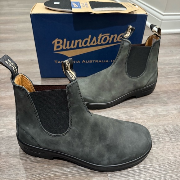 Blundstone BL 587 Rustic Black Chelsea Suede Leather Boots - Picture 1 of 12